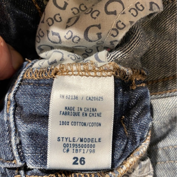 Guess Women's Distressed Denim Shorts - Blue Size 26 (IZ) - Picture 8 of 12